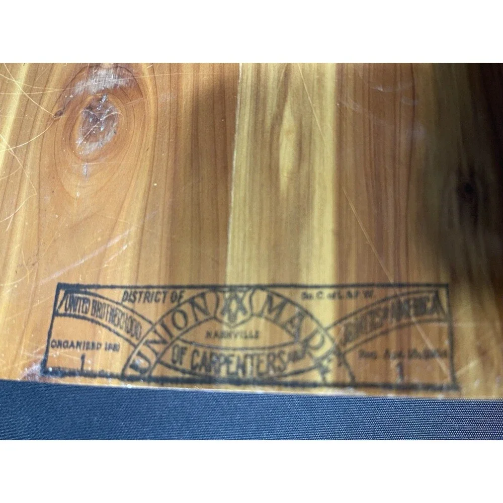 Vintage UAW Memorial Bible In Wooden Box 1971
